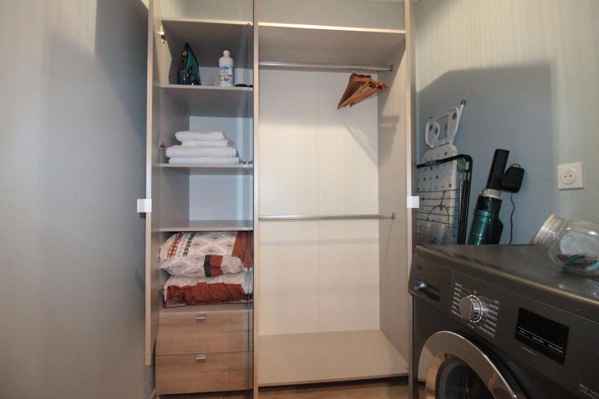 Luxury Studio, Rez De Chaussee, Parking Prive Video Surveillance, Canape Haute Qualite Convertible Couchage 2 Personnes, Centre Ville Proche, Restaurant, Boulangerie 2 Minutes A Pied, Terrasse - 800Metre Carre De Terrain - Gere Par Presta-Zen'Service ヴェルダン・シュル・ムーズ エクステリア 写真